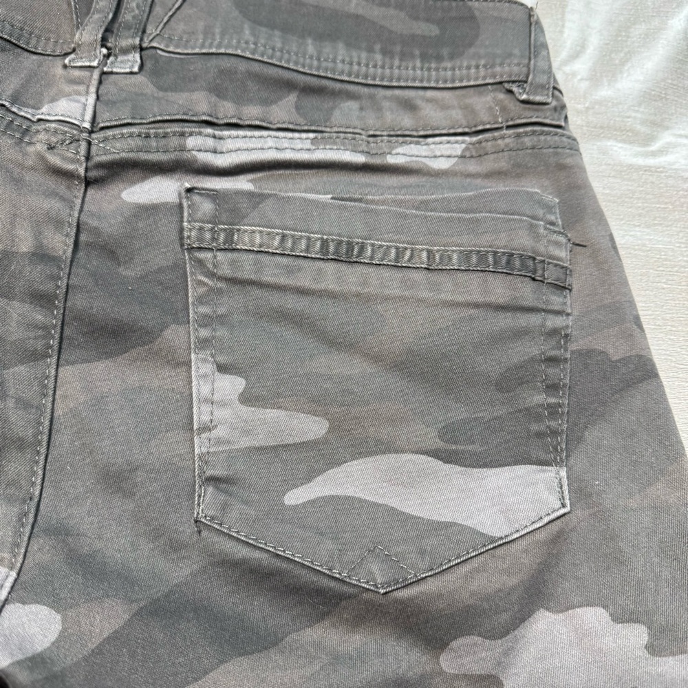 Democracy “Ab”technology Camouflage Camo Jeans Size 10 - Picture 6 of 8